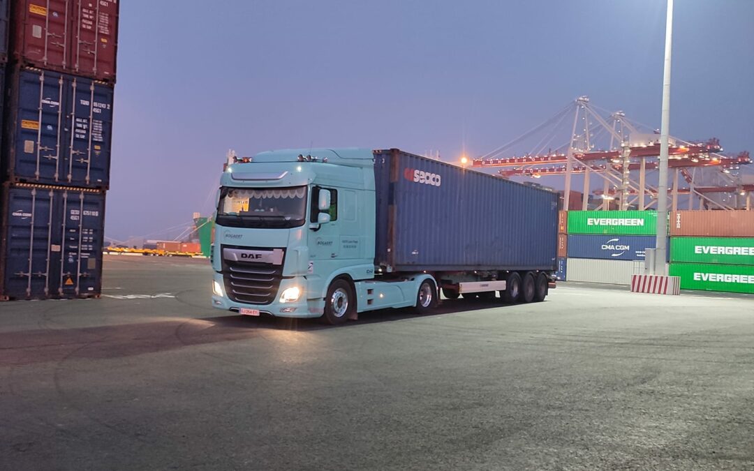 Plongez dans le Quotidien de nos Chauffeurs : Une Journée à Bord avec Transports BOGAERT